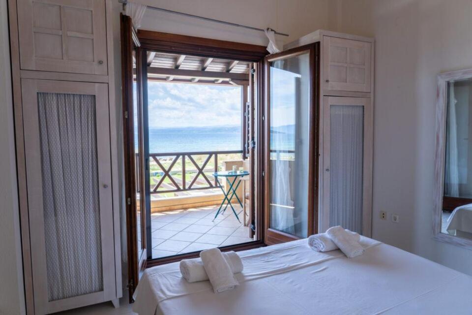 Вилла Alemar Estates Ouranoupolis Экстерьер фото